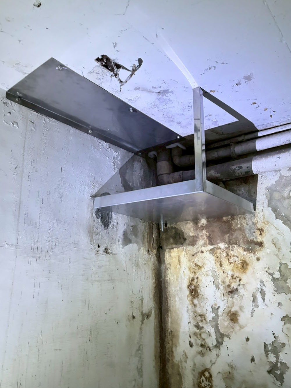 新北吊衣桿水盤製做安裝